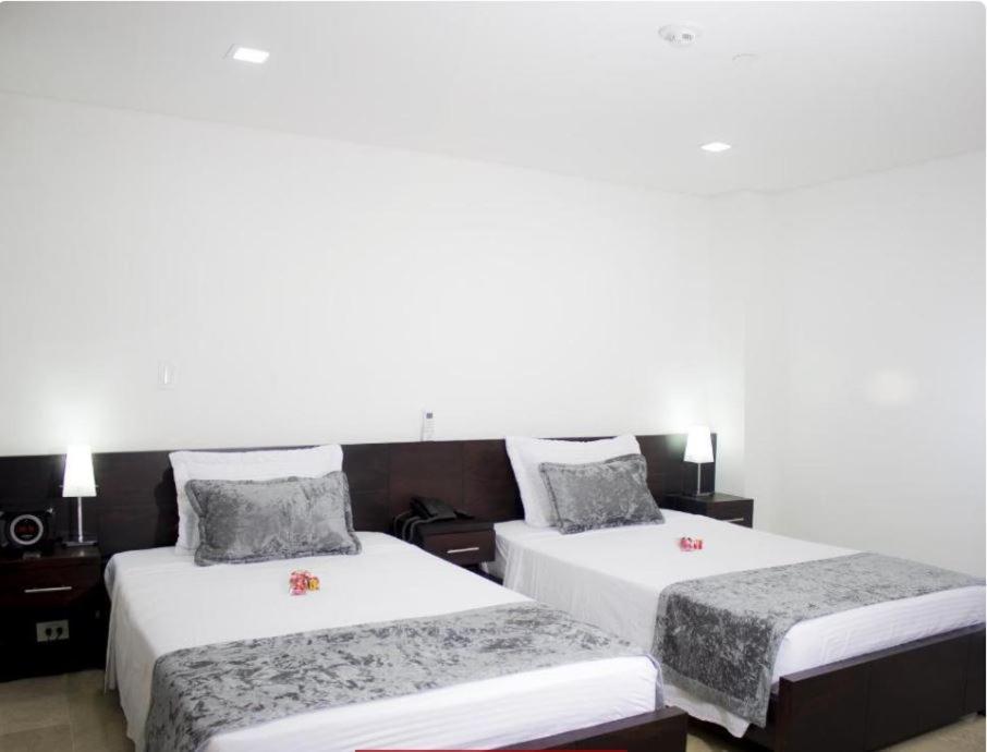 Hotel Lleras Express Μεντεγίν Εξωτερικό φωτογραφία
