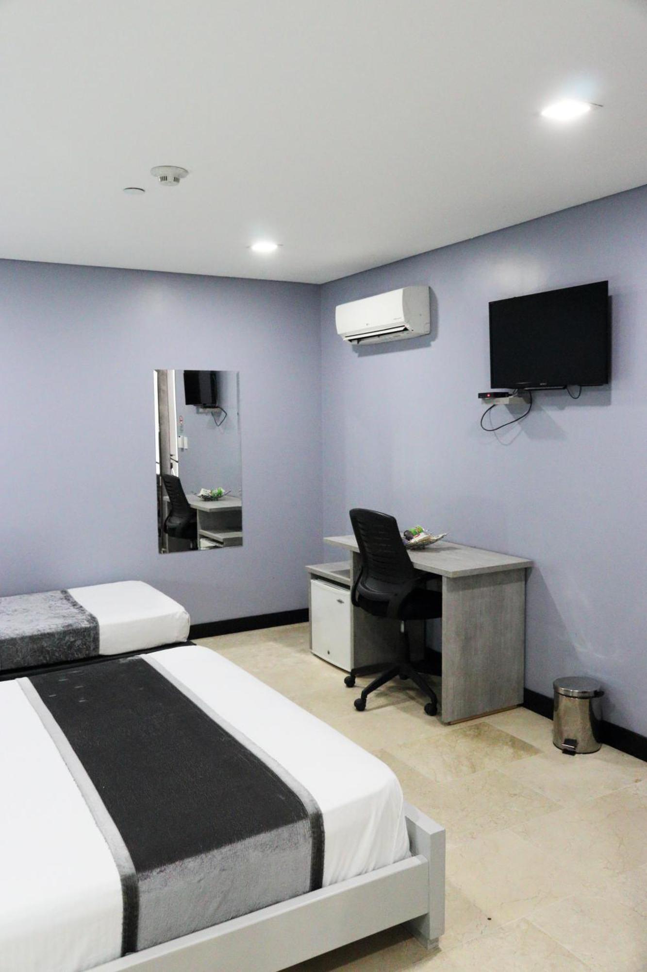 Hotel Lleras Express Μεντεγίν Εξωτερικό φωτογραφία
