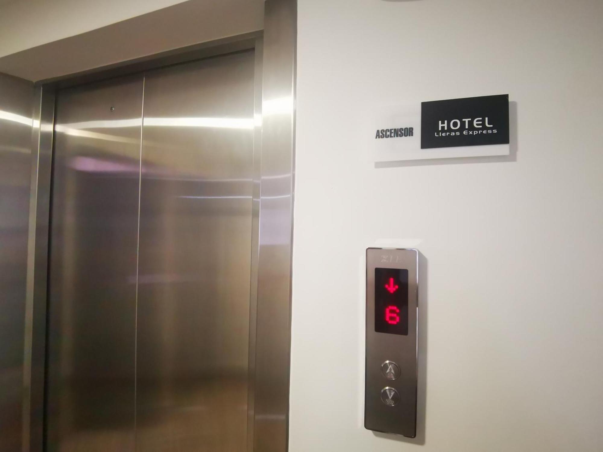 Hotel Lleras Express Μεντεγίν Εξωτερικό φωτογραφία