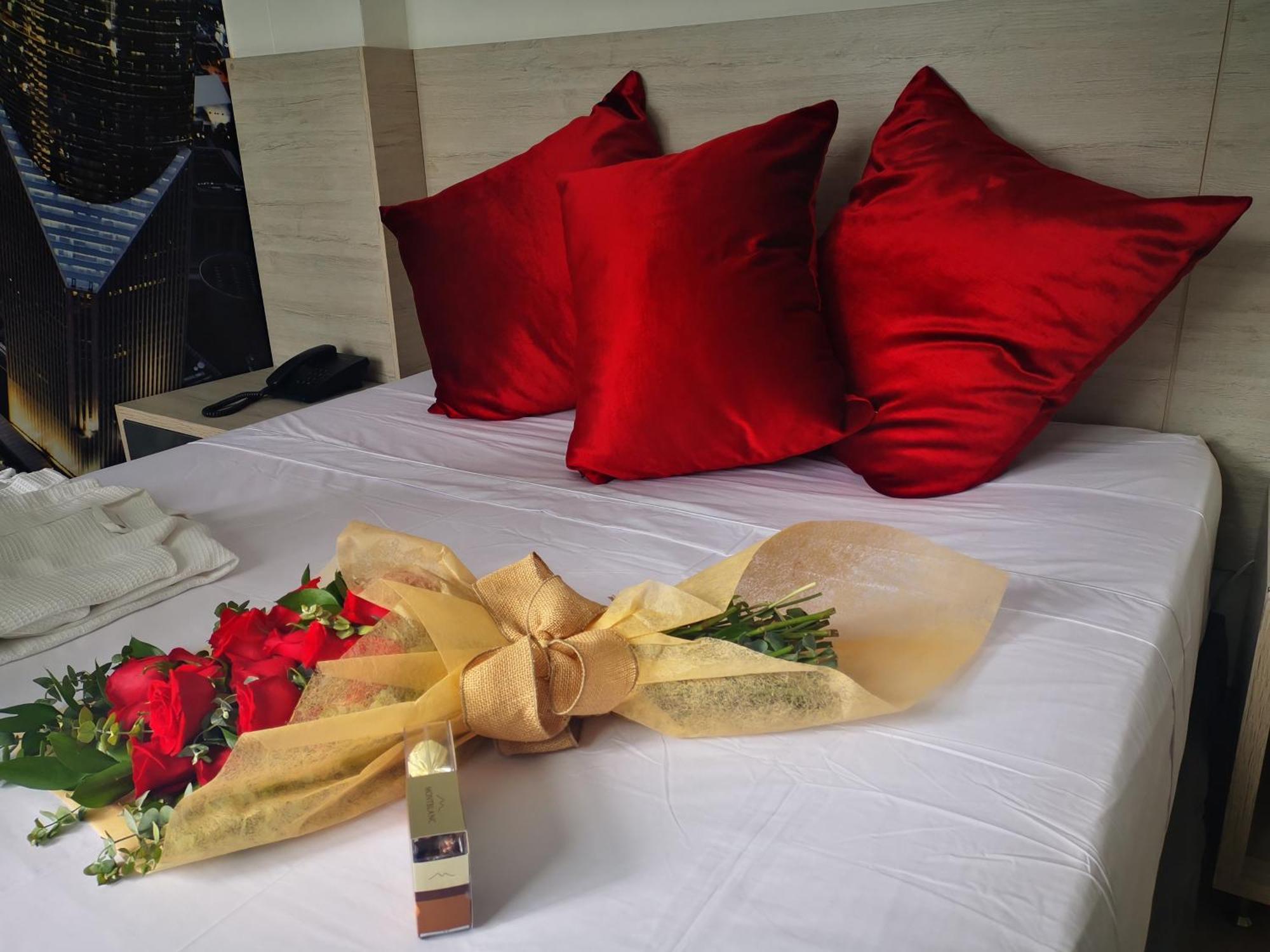 Hotel Lleras Express Μεντεγίν Εξωτερικό φωτογραφία