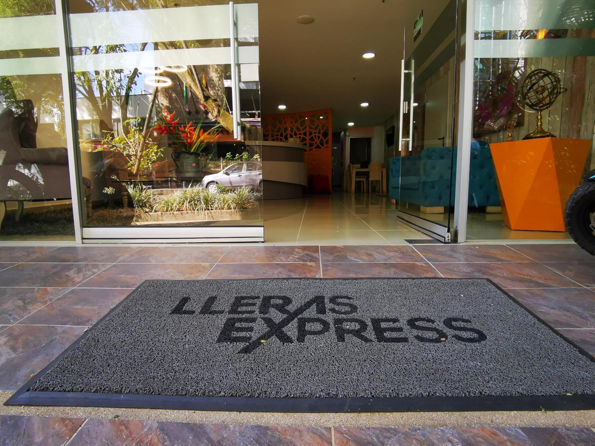 Hotel Lleras Express Μεντεγίν Εξωτερικό φωτογραφία